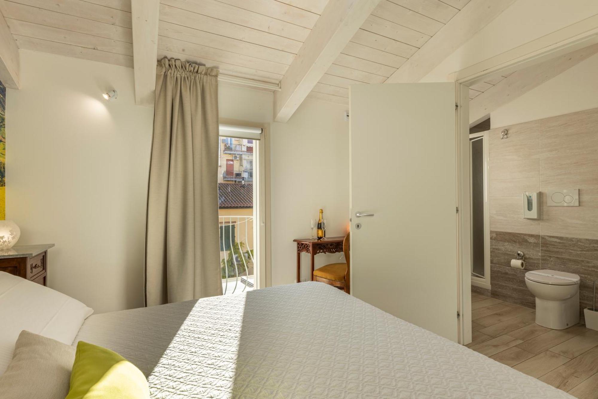 Acquamarina B&B Фоллоніка Екстер'єр фото